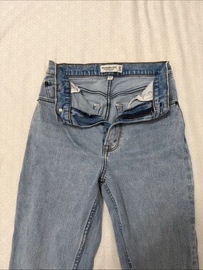 Abercrombie & Fitch Light Blue High-Rise Women's Jeans